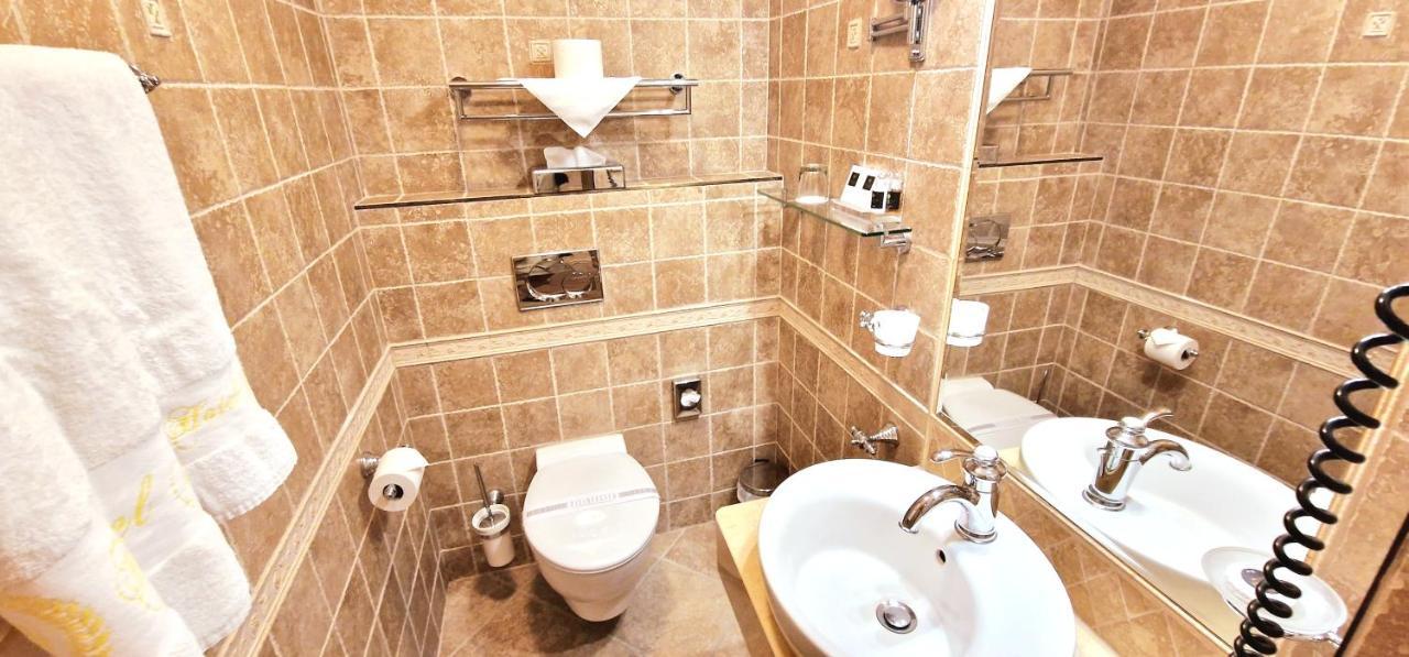 General Boutique Hotel & Wellness Praha Bagian luar foto